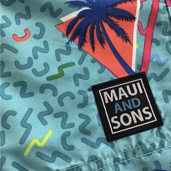 MAUI and SONS Mens Swim Shorts Size XL With Attached Shorts Lining Pull On New - Picture 3 of 7
